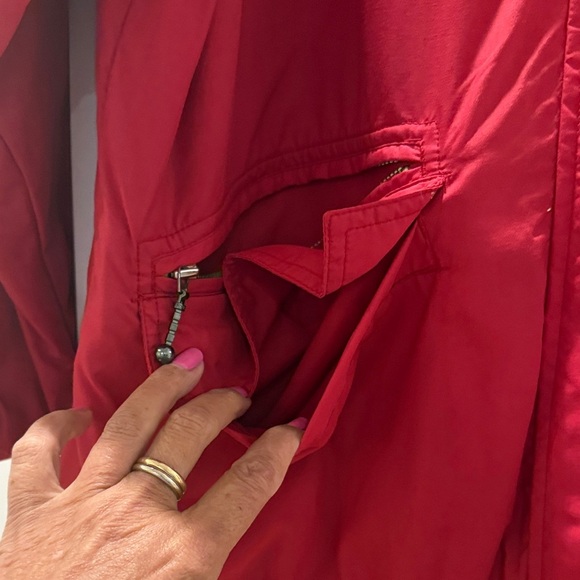 Women's Red Rain/Wind Jacket - Picture 4 of 6